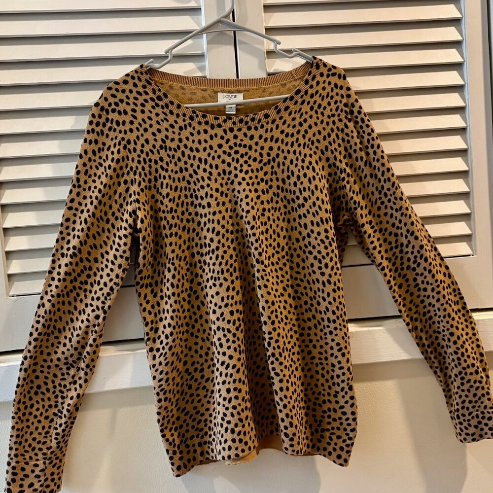 J. Crew Teddie sweater in a cheetah print, size Medium.